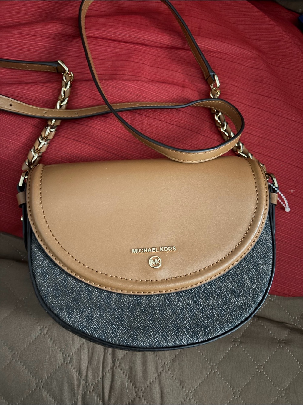 New Michael Kors Jet Set Charm Half Dome Crossbody Bag – Brown/Tan